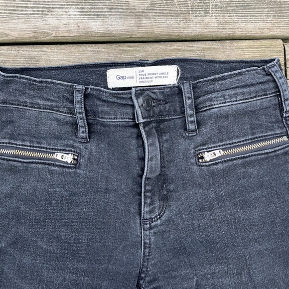 Gap True Skinny Jeans - Picture 2 of 9